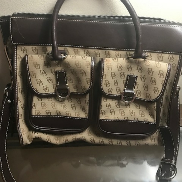 Dooney & Bourke signature purse - Picture 2 of 5